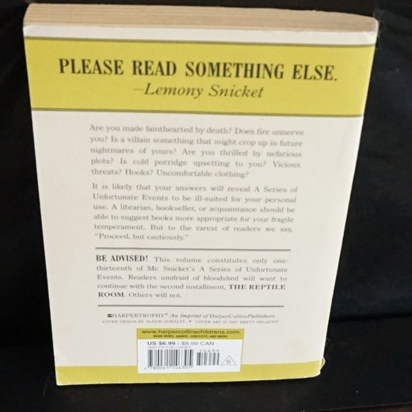 Lemony Snicket A Series of Unfortunate Events No1 Paperback Book Novel - Picture 2 of 3